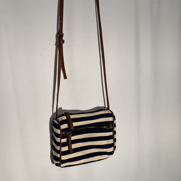 Small Ardene Crossbody Bag - Picture 3 of 5
